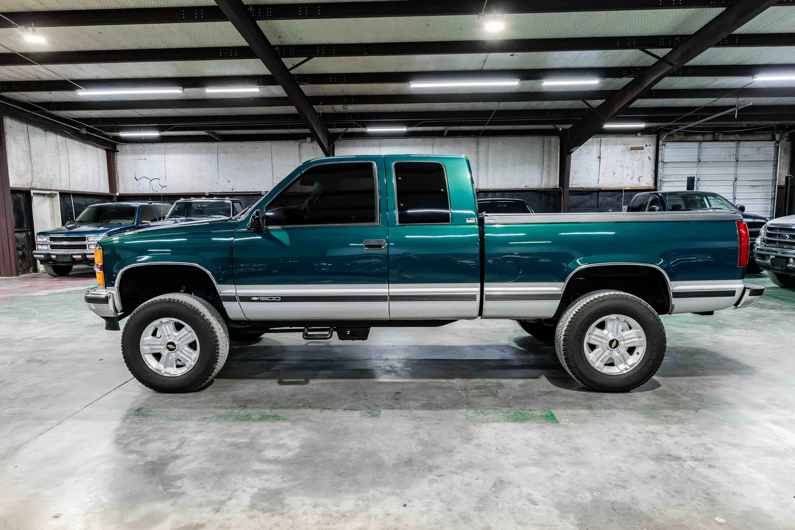 1995-Chevrolet-K1500-Emerald Green Metallic-223119-34.jpg
